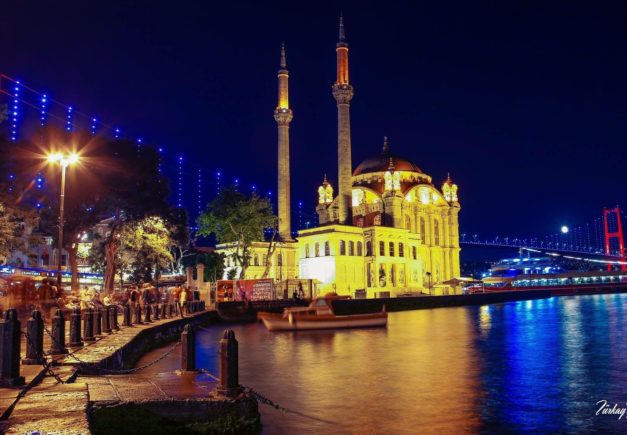 Turkey_Istanbul_ortakoy mosque_night.