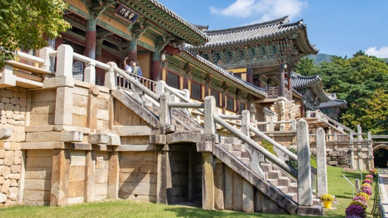 Храмы и дворцы Кёнджу