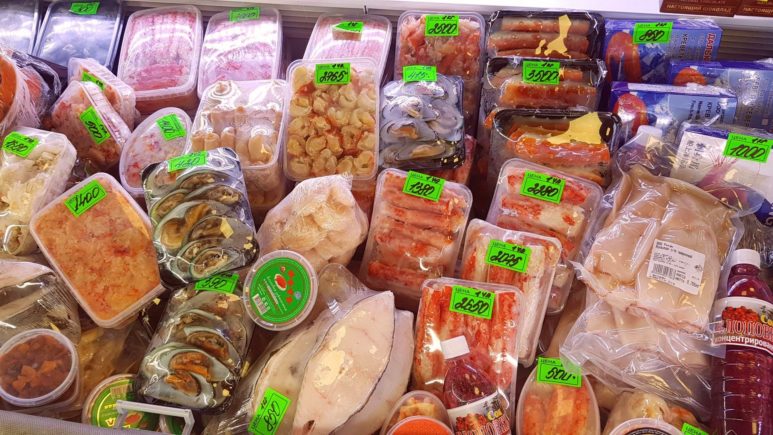 Russia-Sakhalin-Yuzhno-Sakhalinsk-Uspekh-Seafood-Market (4)